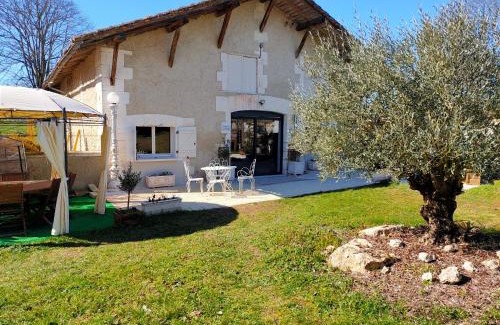 Aubeterre-sur-Dronne Casa | La Maison des oliviers