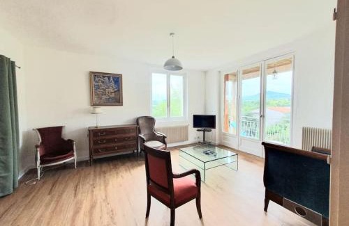 Ceyrat Apartamento | La Maison des Noyers #Parking#Calme#Terrasse