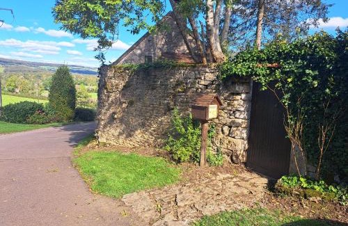 Eguilly Casa | La Maison des Renouillers