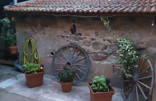 Saint-Jodard Cama Y Desayuno | La maison des Roses