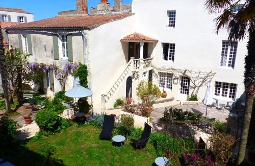 Saint-Martin-de-Re Hotel | La Maison Douce