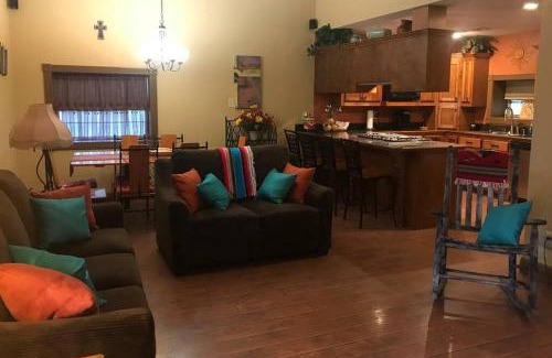 New Iberia Casa | La Maison du Bayou Petite Anse near Avery Island