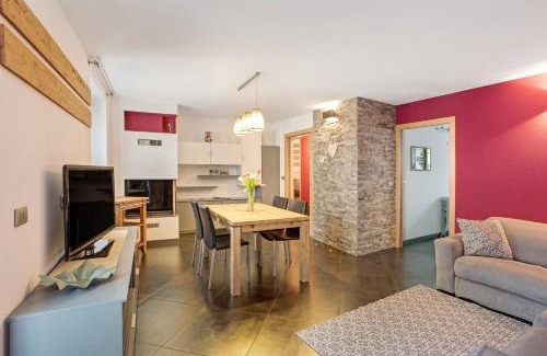 Grosio Apartamento | La Maison du Bonheur Grosio