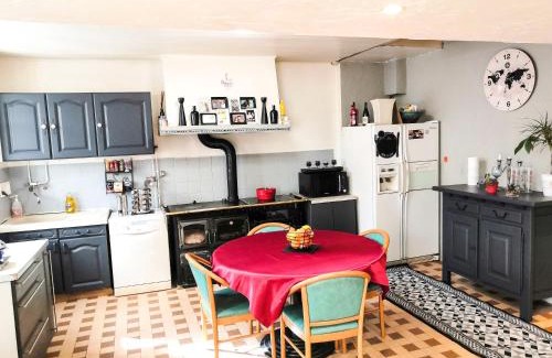 Anneyron Casa | La Maison du Bonheur maison de campagne 20 personnes avec jacuzzi