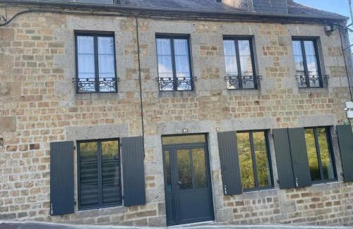 Villedieu-les-Poeles Casa | La Maison Du Pavé