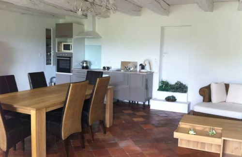 Salignac Casa | La Maison du Vignoble: Charme & Vue Panoramique