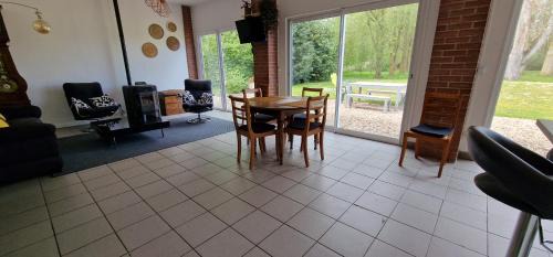 Lavacourt Casa | la maison au bord de l'eau