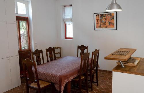 Saint-Sauveur-en-Puisaye Casa | La Maison Rouge