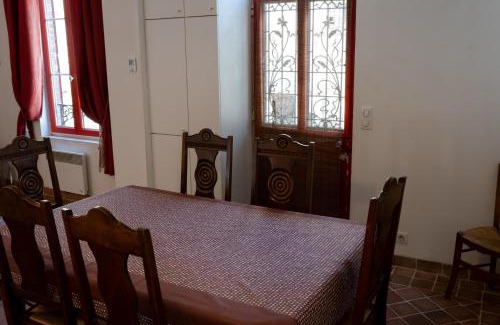 Saint-Sauveur-en-Puisaye Casa | La Maison Rouge