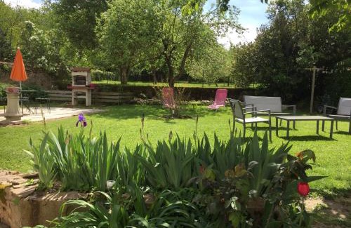 Verneuil-en-Bourbonnais Cama Y Desayuno | La Maison aux Hortensias