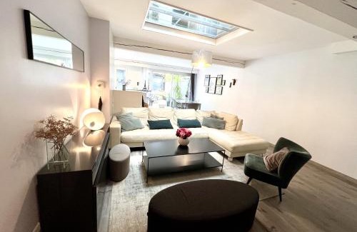 Cote Pavee Casa | La Maison Jasmin - 8 Personnes - Parking Privé - Climatisation - Jardin