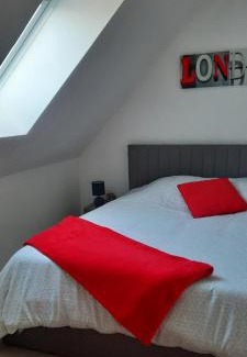Arrest Casa | La Maison LOLA