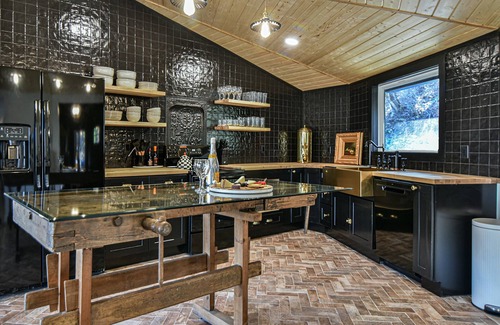 Asheville Casa | La Maison Mirch - Luxe Design Retreat