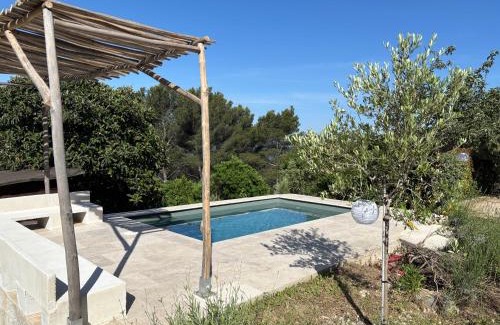 Auriol Cama Y Desayuno | La Maison Perchée