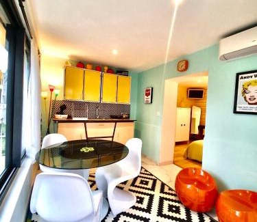 Romans-sur-Isere Apartamento | La Maison Pop Appartement meublé indépendant avec jardin