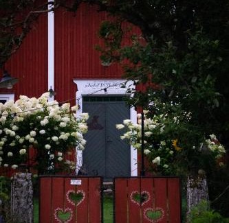 Vilshult Cama Y Desayuno | La Maison Rouge de Slätten Bed and Breakfast