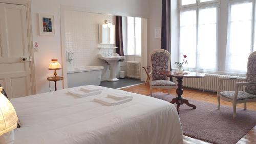 Morlaix Cama Y Desayuno | La Maison Serrurier - Chambres d’hôtes