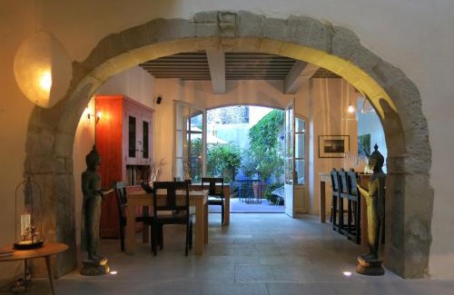 L'Isle-sur-la-Sorgue Hotel | La Maison Sur La Sorgue - Esprit de France