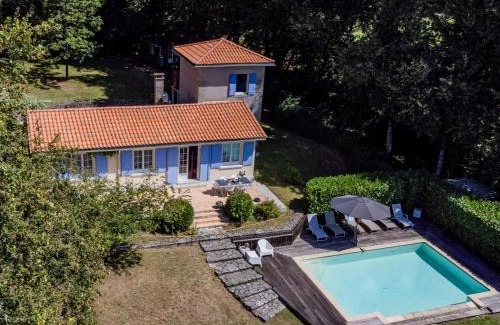 Laprade Casa | La Maison sur la Colline