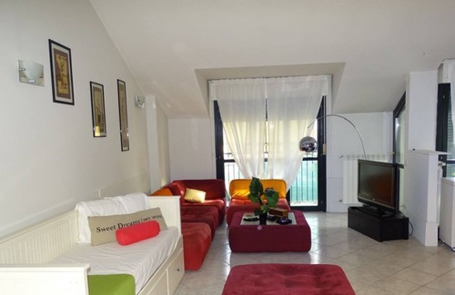 Fagnano Olona Apartamento | La Maison Violette Fagnano Olona