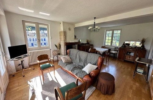 Murat-sur-Vebre Apartamento | La MALAGUEÑA - Apartment in the center of Murat-sur-Vèbre 81 mountain view