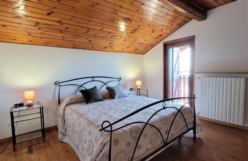 Bossico Apartamento | La Mansardina sul lago Mountain Lake Iseo Hospitality