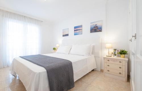 Los Cristianos Apartamento | La Maricita Cristianos - Beach Front & Sea View