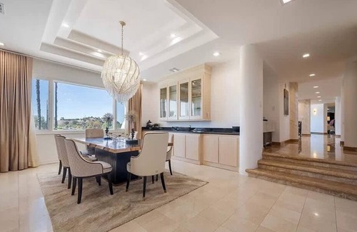 Calabasas Casa | La Masina Luxury Summ