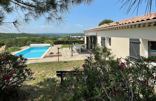 Saint-Maurice-dʼArdeche Casa | La Mauricette, villa of 79 m2, 2 bedrooms for 4 to 5 people with its private swimming pool
