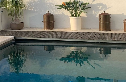 Bandol Casa | La Mer Plein les Yeux ! Une Maison de Charme, un Emplacement Idéal