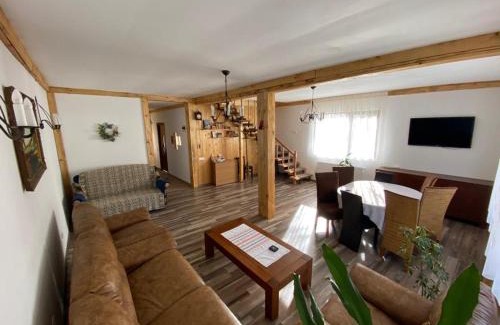 Grinties Casa | La Mili