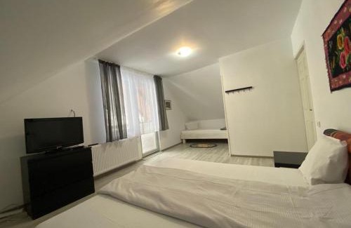 Grinties Casa | La Mili