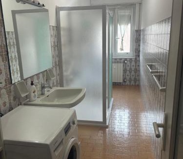 Lagaccio Otro | La Milonga 2 - AFFITO CAMERE - Habitacion - Baño y Cocina Compartida