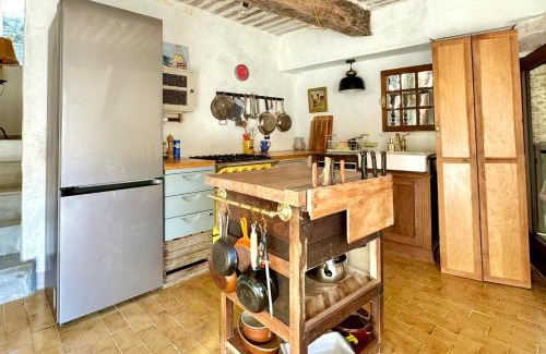 Caseneuve Casa | La Mistraline, 2 bedrm 2 bath house in the heart of Provence