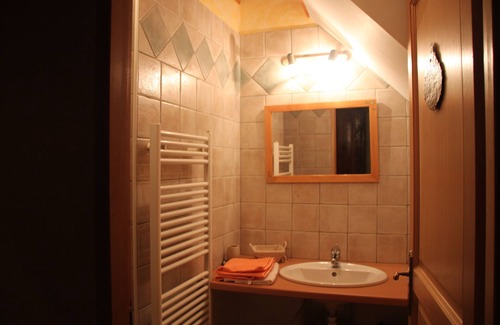 Saint-Jean-Saint-Nicolas Cama Y Desayuno | La Monbéliarde-Familiar-Baño Privado-Familiar-Vista a la Montana