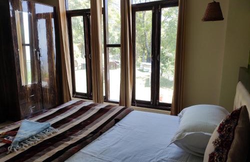Sidhpur Casa | La Montana