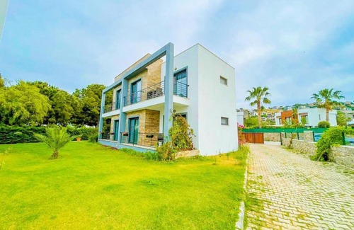 Gundogan Casa | La Morada Suites