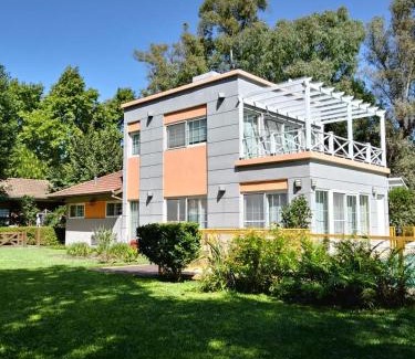 Villa Udaondo Casa | La Naturaleza de Parque Leloir en Familia