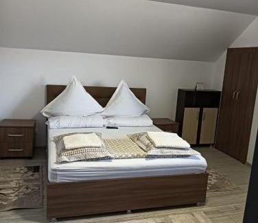 Miroslava Casa | La Nea' Ionica