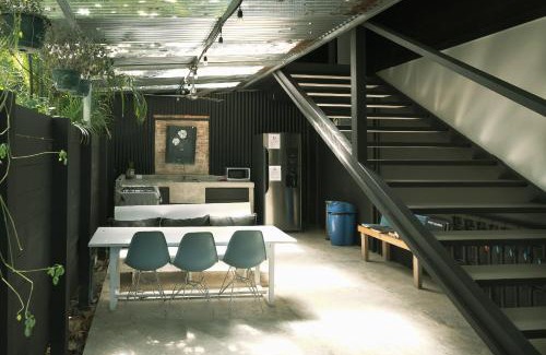 Playa Guiones Hotel | La Negra Surf Hotel