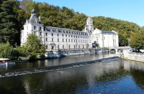 Champagnac-de-Belair Casa | La noix qui roule