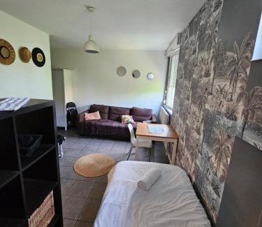 Plantieres Queuleu Apartamento | La Paille Metz Luxembourg Parking Un-Séjour-à-Part