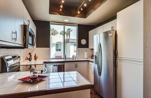 Palm Springs Condominio | La Palme Condominio con estilo con vista fantástica