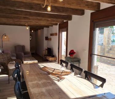 L'Aldea Casa | La Palmera Casa Rural