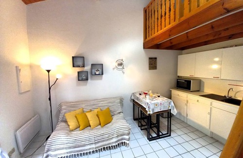Les Mathes Apartamento | La Palmyre - PLEASANT TERRACED VILLA - SHARED POOL
