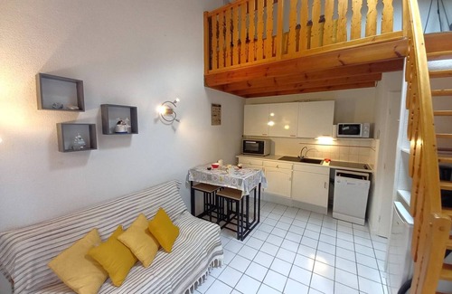 Les Mathes Apartamento | La Palmyre - PLEASANT TERRACED VILLA - SHARED POOL
