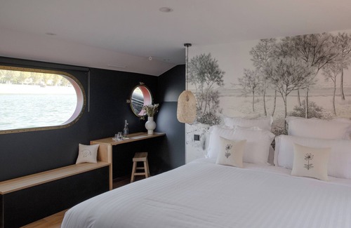 Tournon-sur-Rhone Casa | LA PENICHE - Bed And Bicycle - Tournon