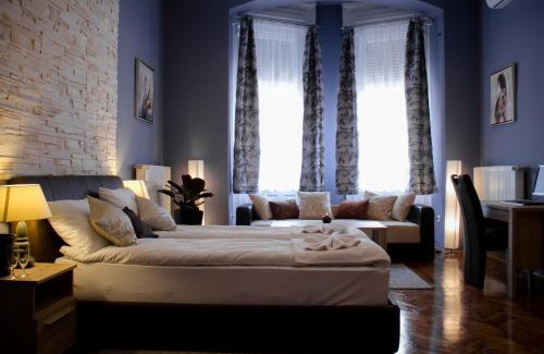 Kaposvar Casa | La Pergola & Prestige Panzió