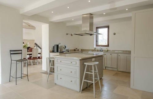 Roussillon Casa | Mas Pergoline -Casa-Superior-Baño con bañera-Vista