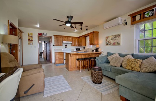 San Pedro Casa | La Perla Azul Beach House
